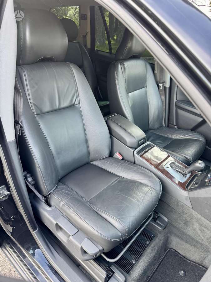 Volvo XC90 - 10