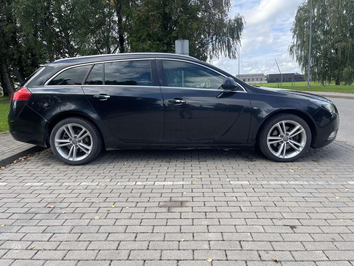 Opel Insignia, 2.0 l., Универсал