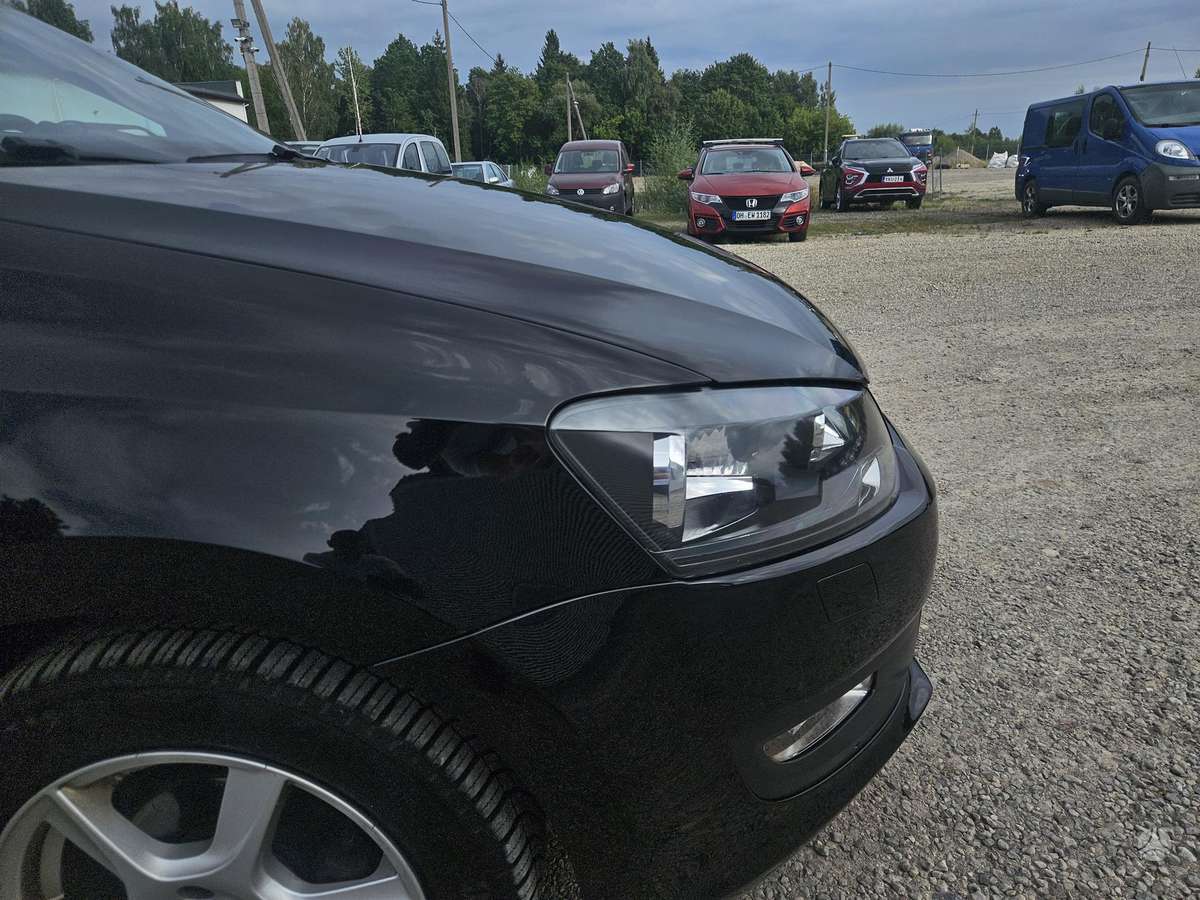 Volkswagen Polo - 8