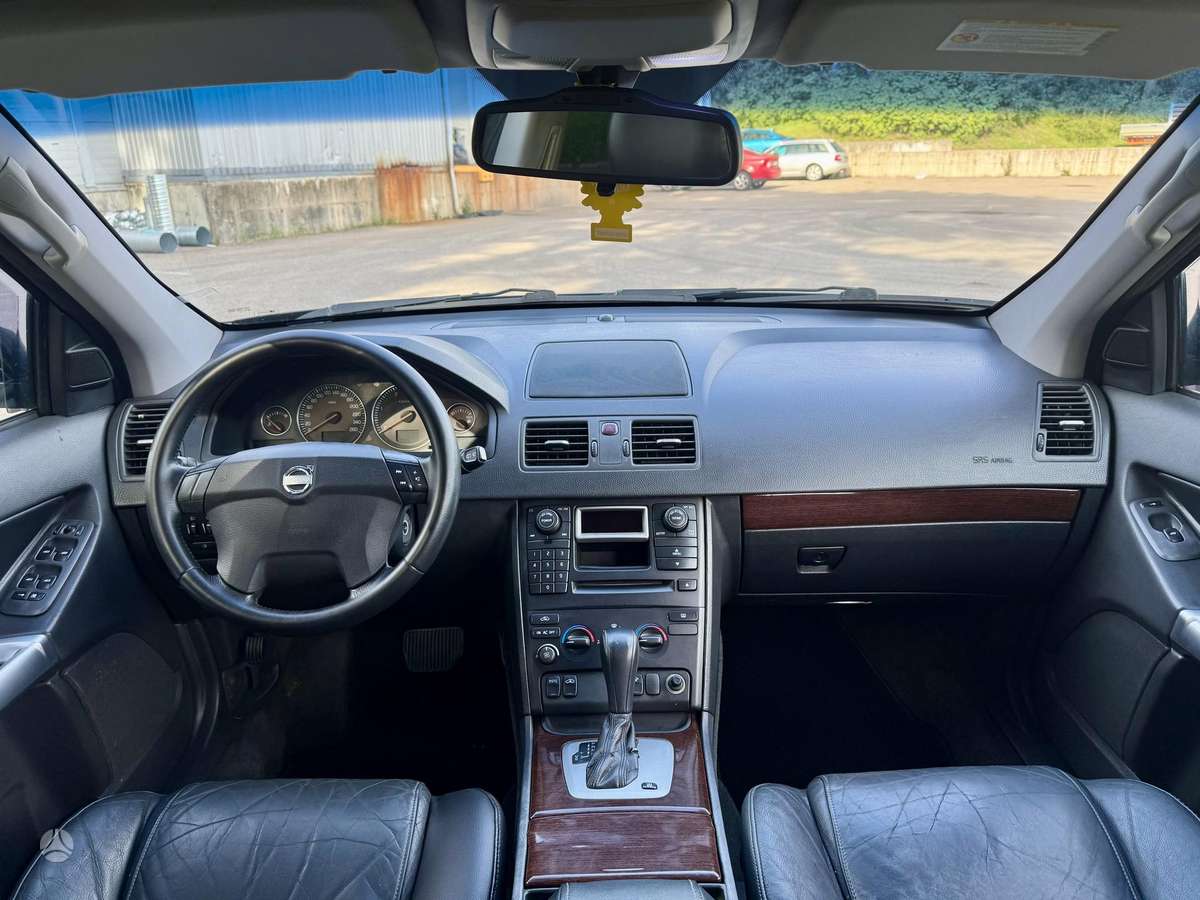 Volvo XC90 - 7