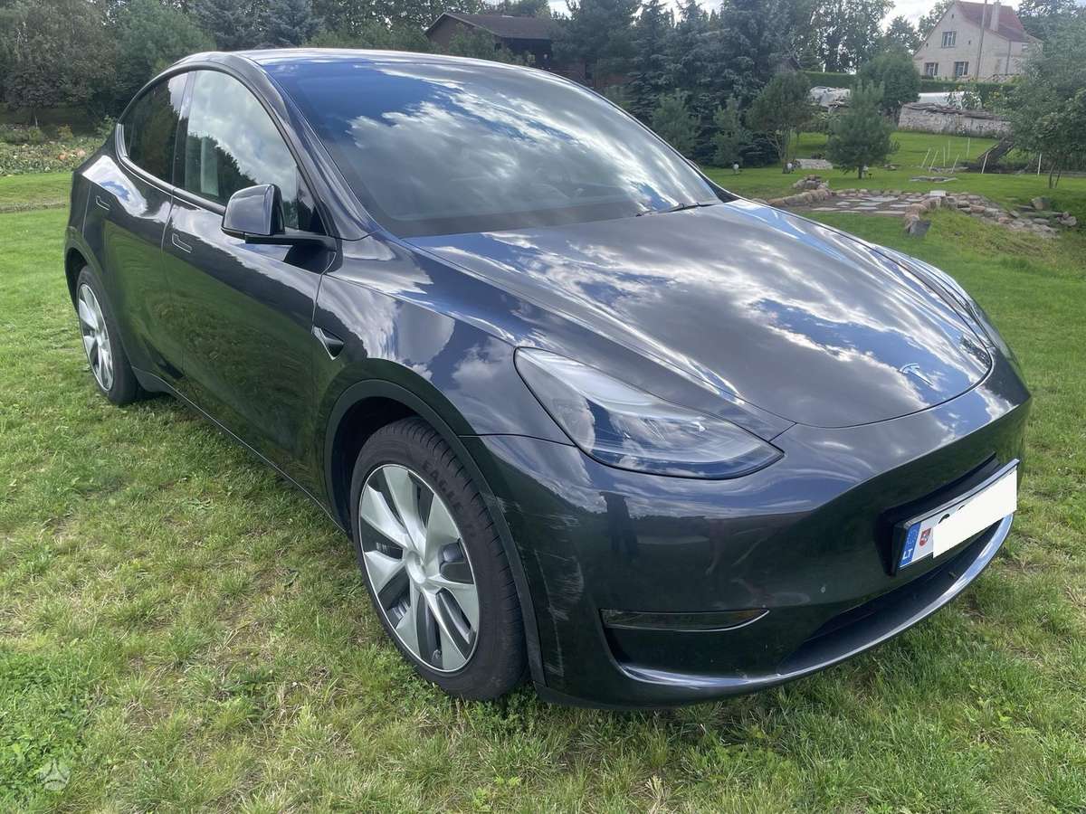 Tesla Model Y, 81 kWh, mpv / minivan