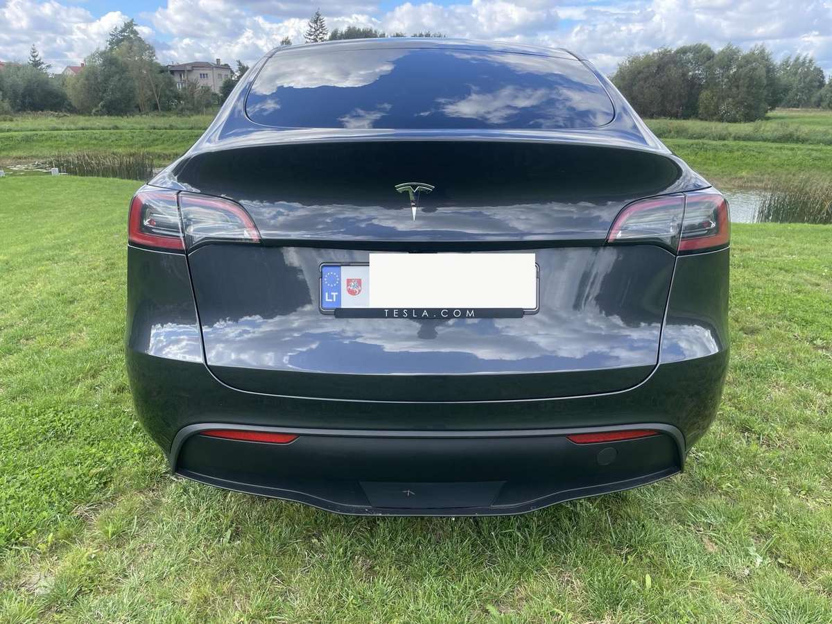 Tesla Model Y, 81 кВт·ч, Минивэн