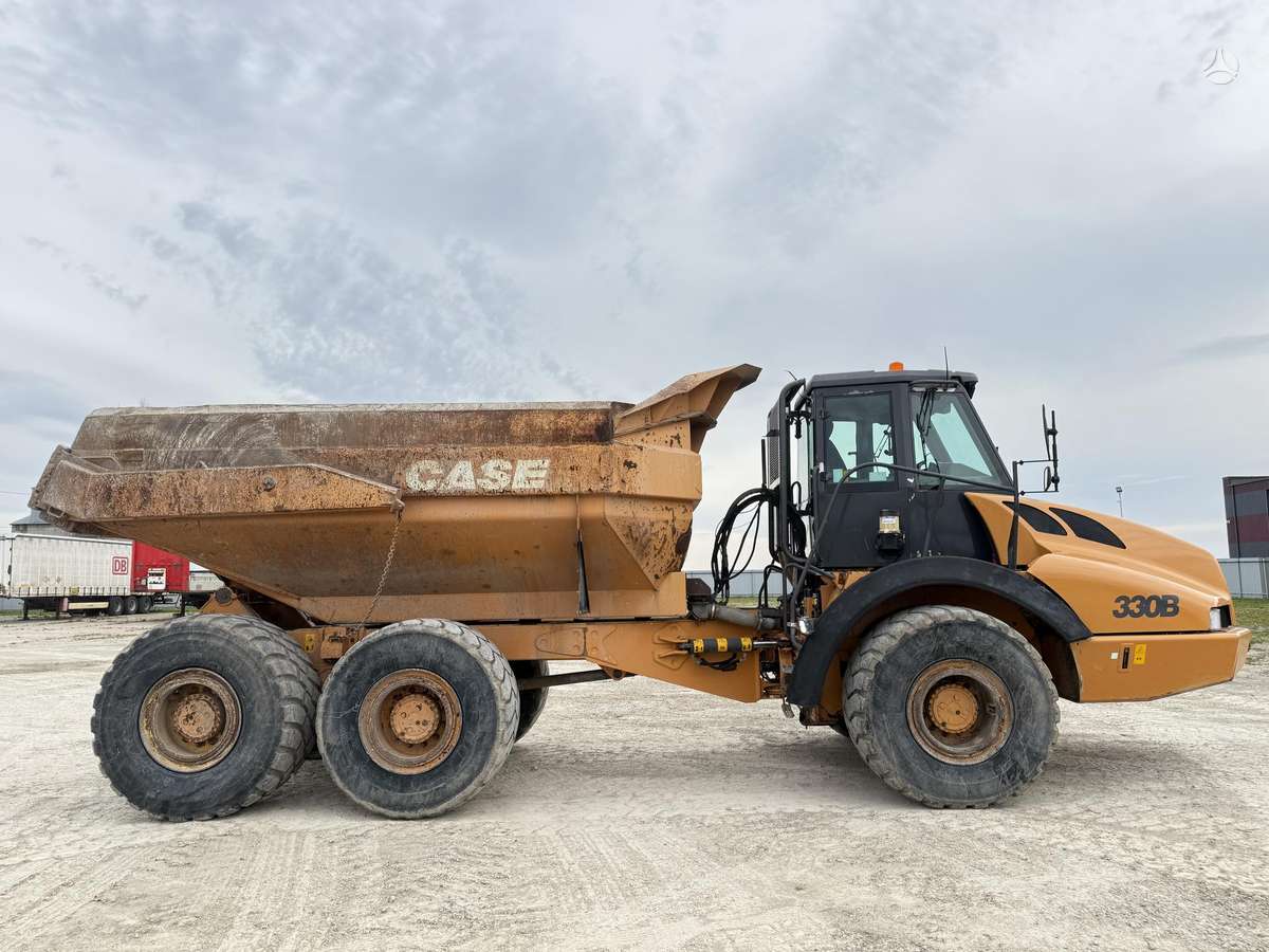 Case ADT 330 B , with TAIL GATE, самосвалы
