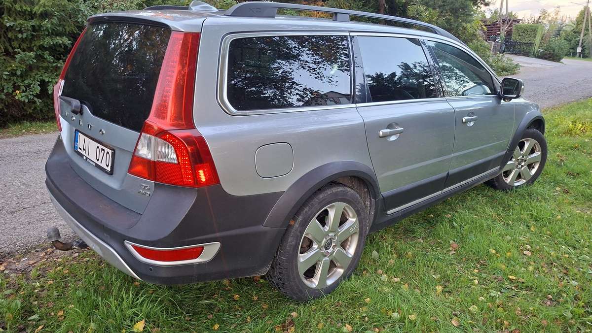 Volvo XC70, 2.4 l., Универсал