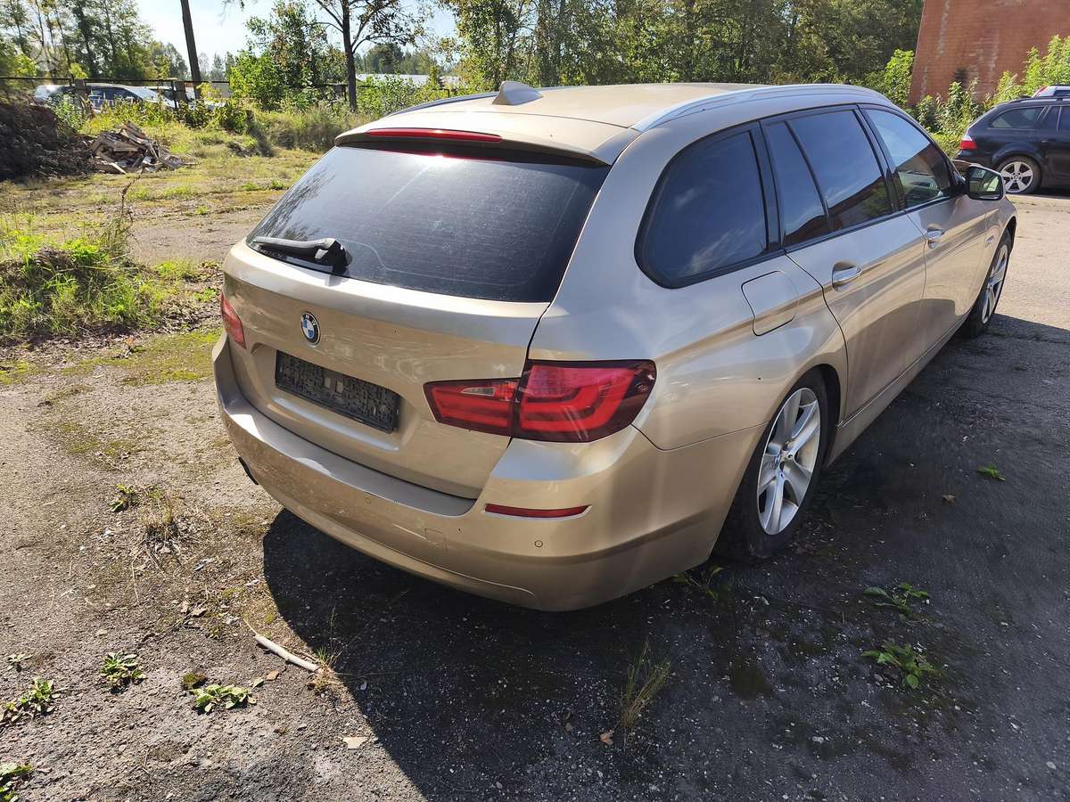 BMW 520, 2.0 l., Универсал