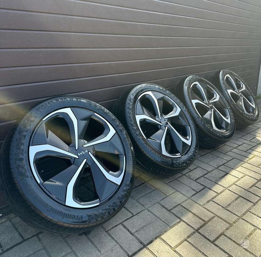 KIA EV6, light alloy, R20