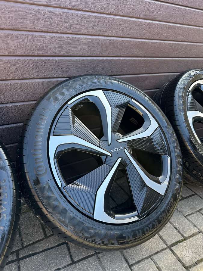 KIA EV6, light alloy, R20