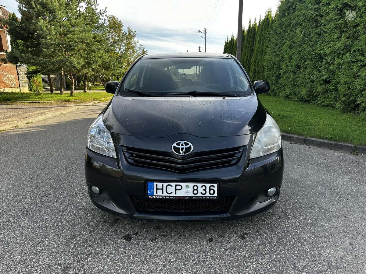 Toyota Verso - 2