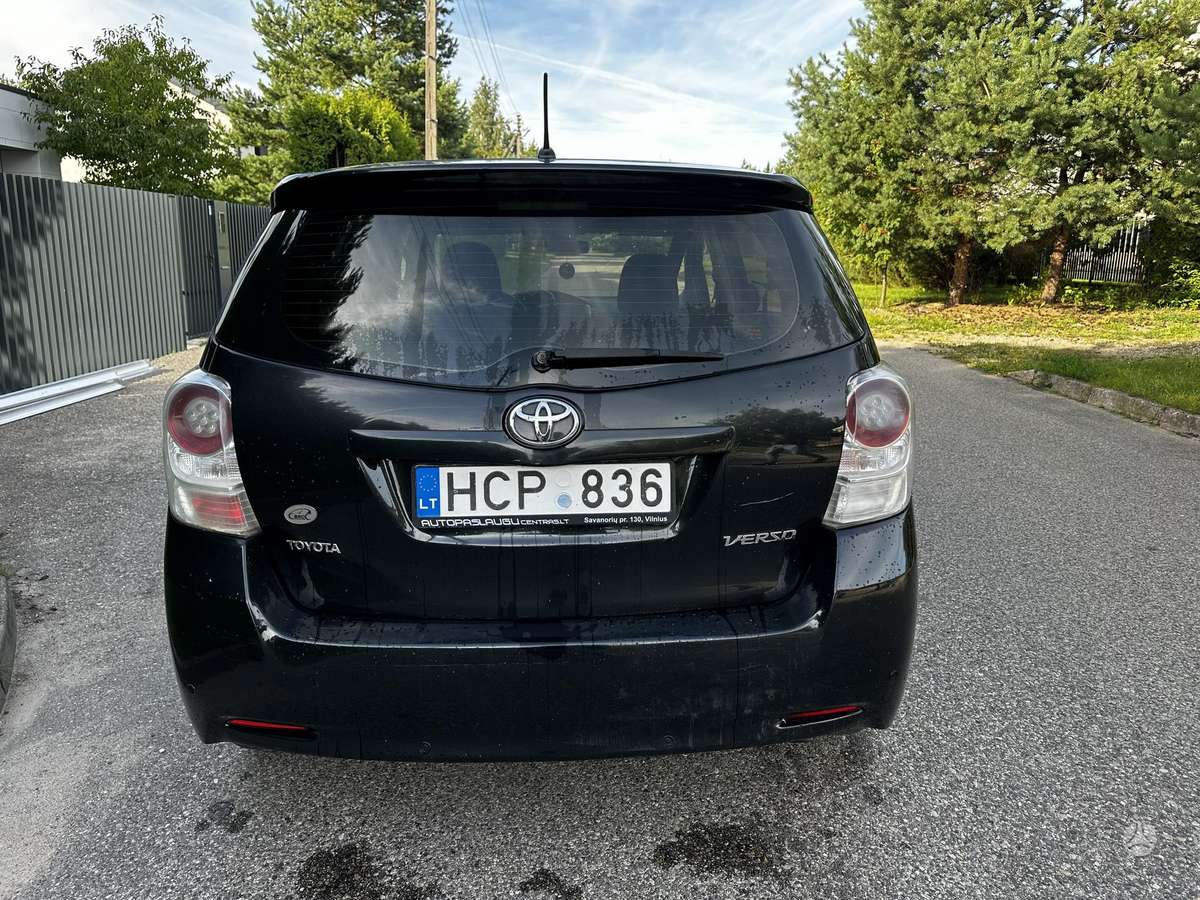 Toyota Verso, 2.0 l., Минивэн