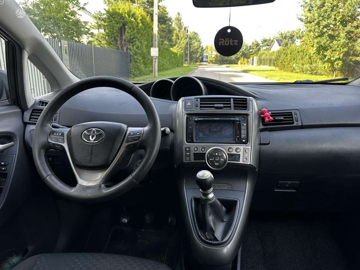 Toyota Verso - 9
