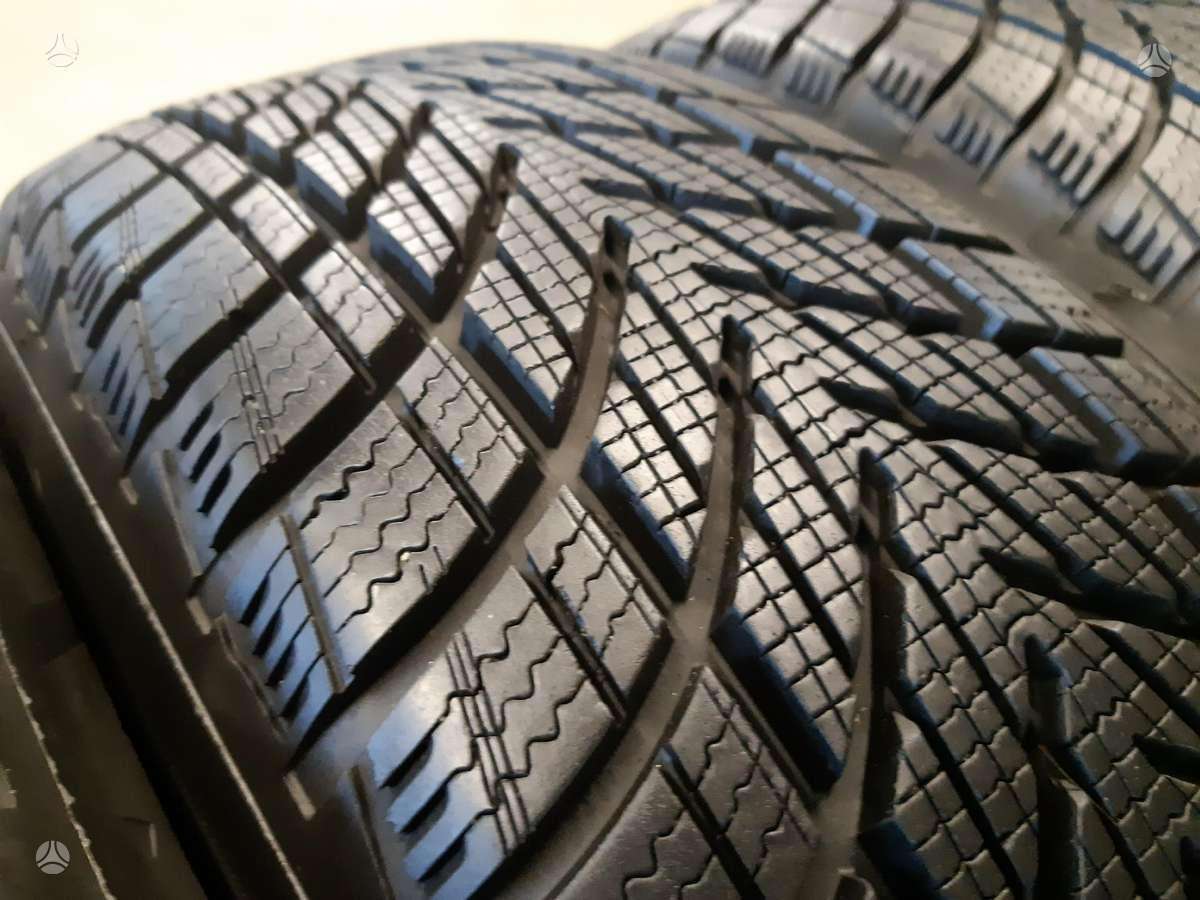 Goodyear 2025m95% UG Perform3., winter 245/40 R19