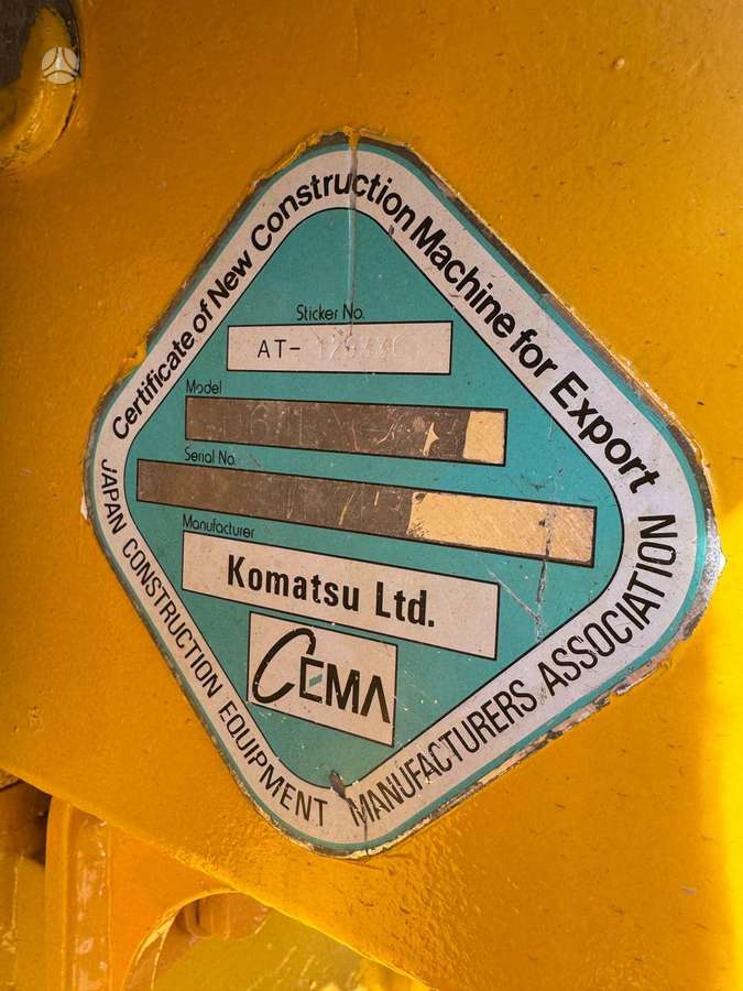 Komatsu D61EX-23, buldozeriai