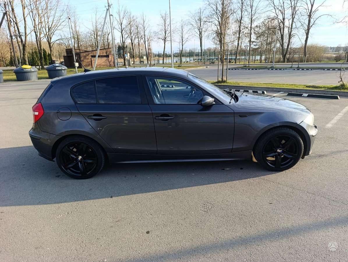 BMW 120, 2.0 l., Хэтчбек