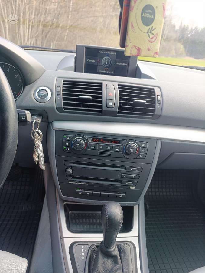 BMW 120, 2.0 l., Хэтчбек