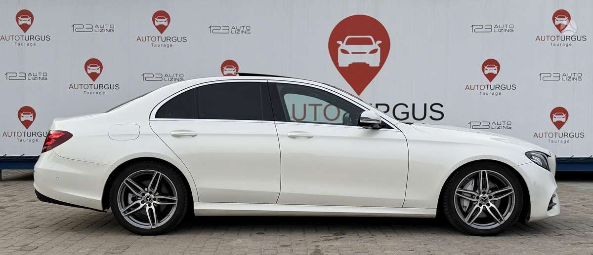 Mercedes-Benz E350 - 12