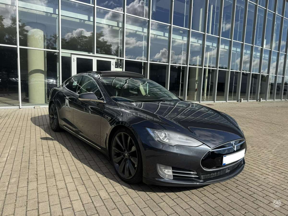 Tesla Model S, 90 kWh, hatchback