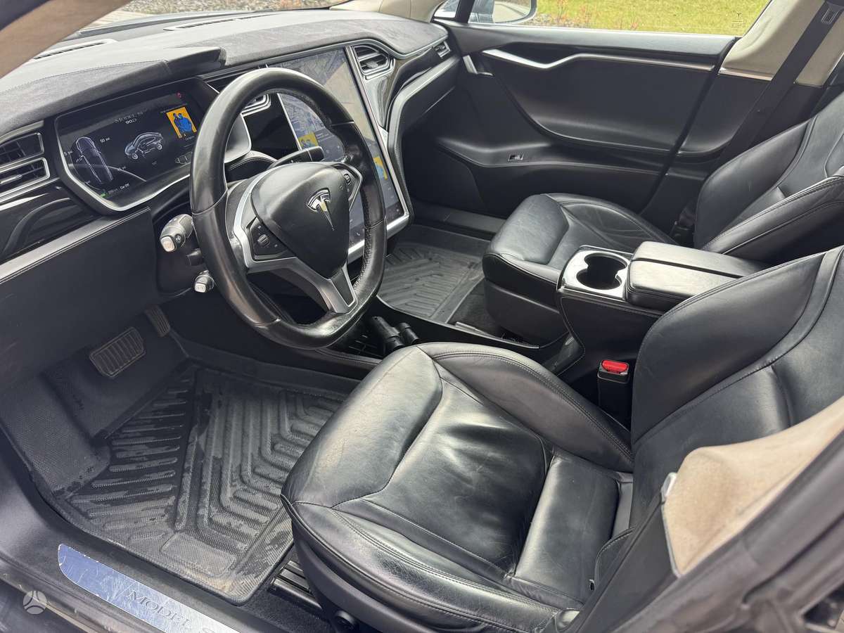 Tesla Model S, 90 kWh, hatchback
