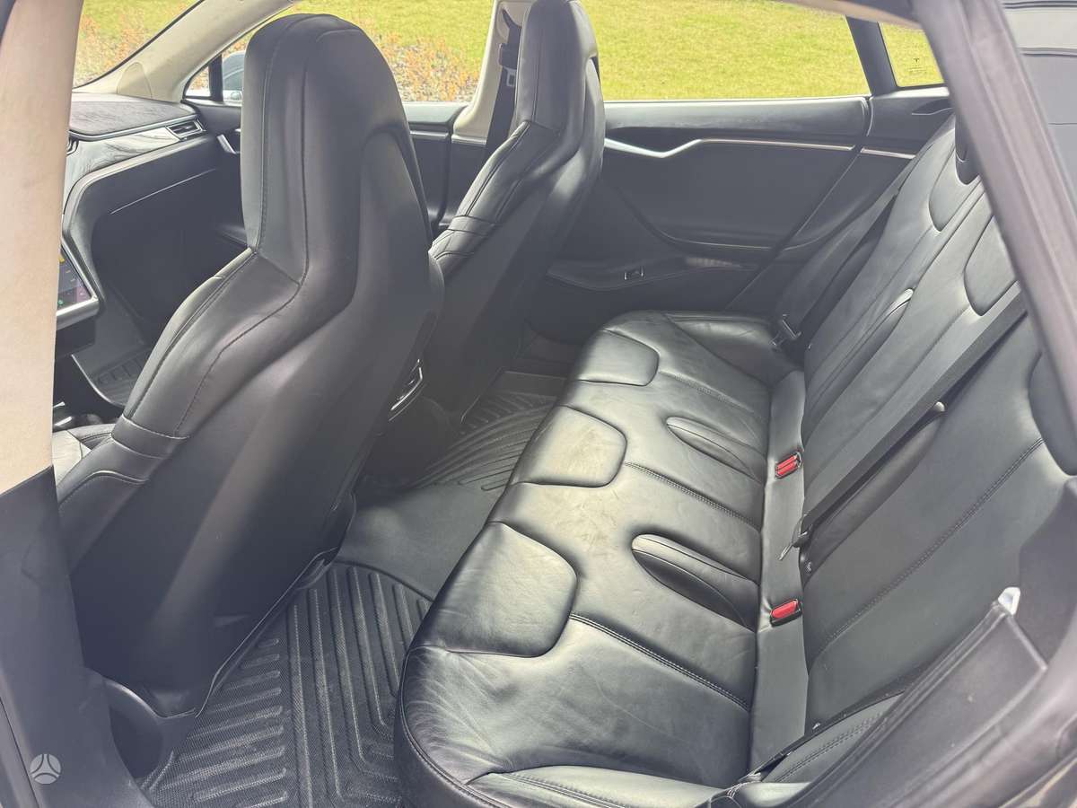 Tesla Model S, 90 kWh, hatchback
