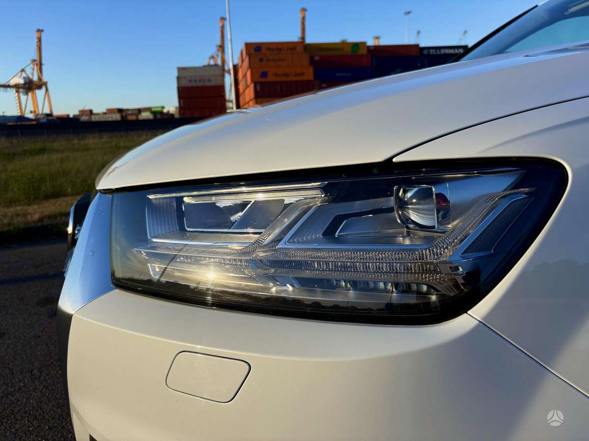 Audi Q7, 3.0 l., Внедорожник / Кроссовер