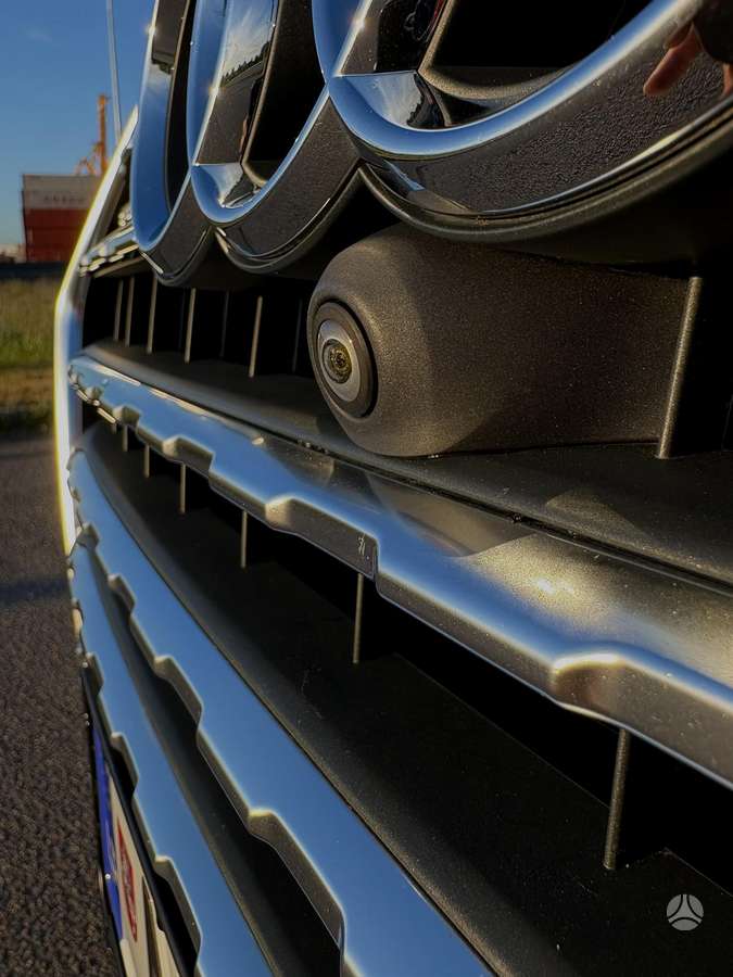 Audi Q7, 3.0 l., off-road / crossover