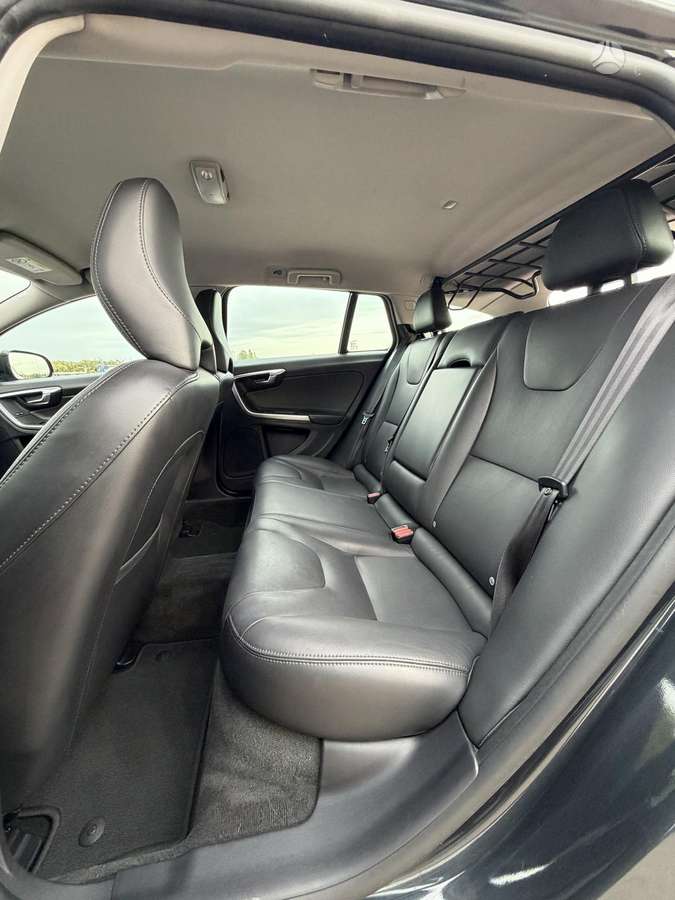 Volvo V60, 2.0 l., Универсал