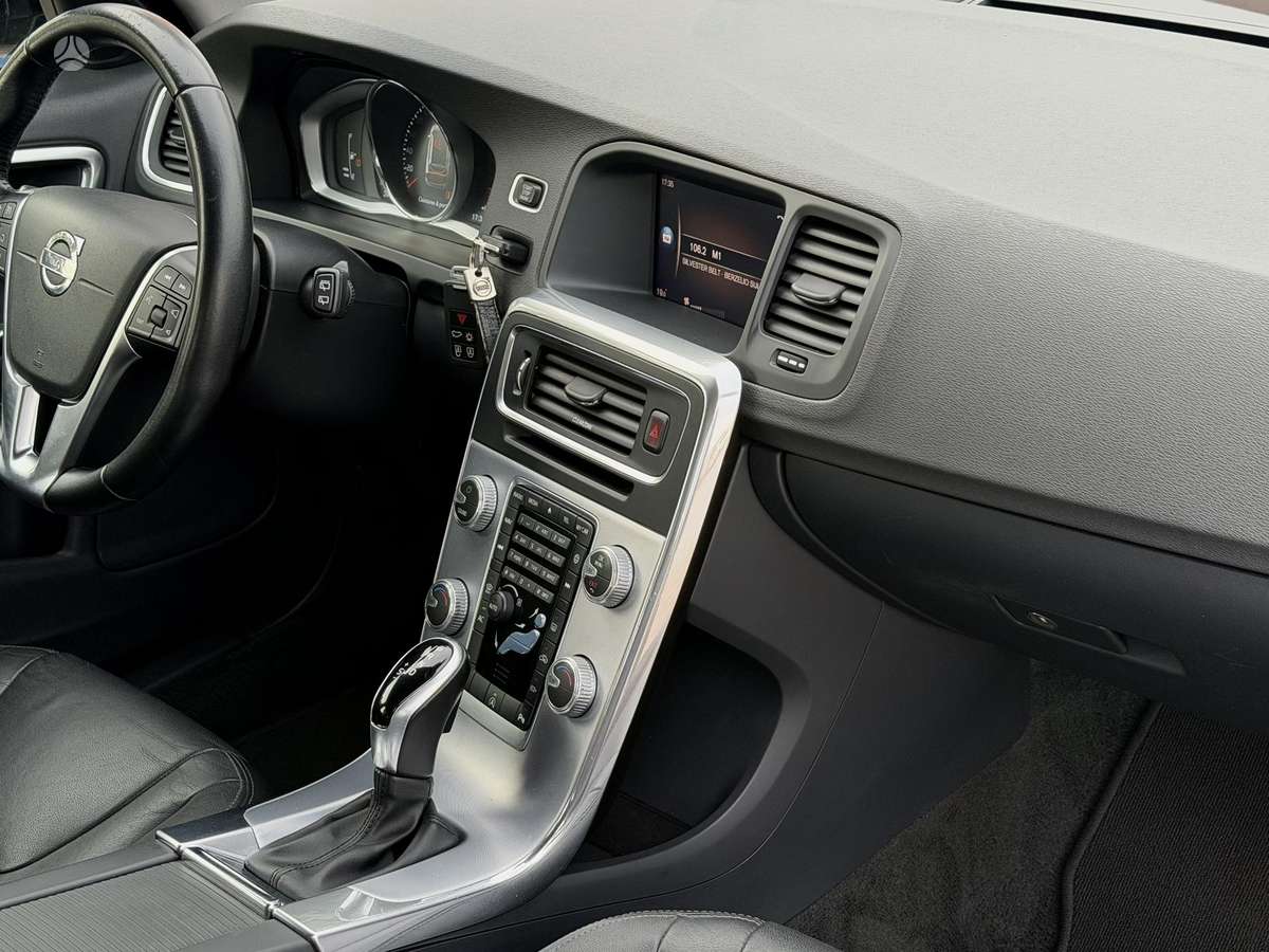 Volvo V60, 2.0 l., wagon