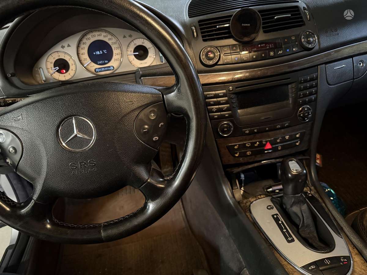 Mercedes-Benz E320, 3.2 l., Универсал