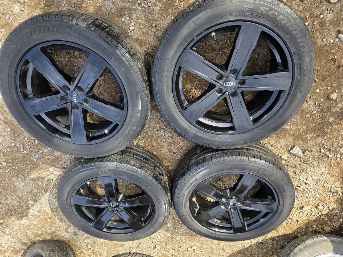 Audi Q5, light alloy, R19
