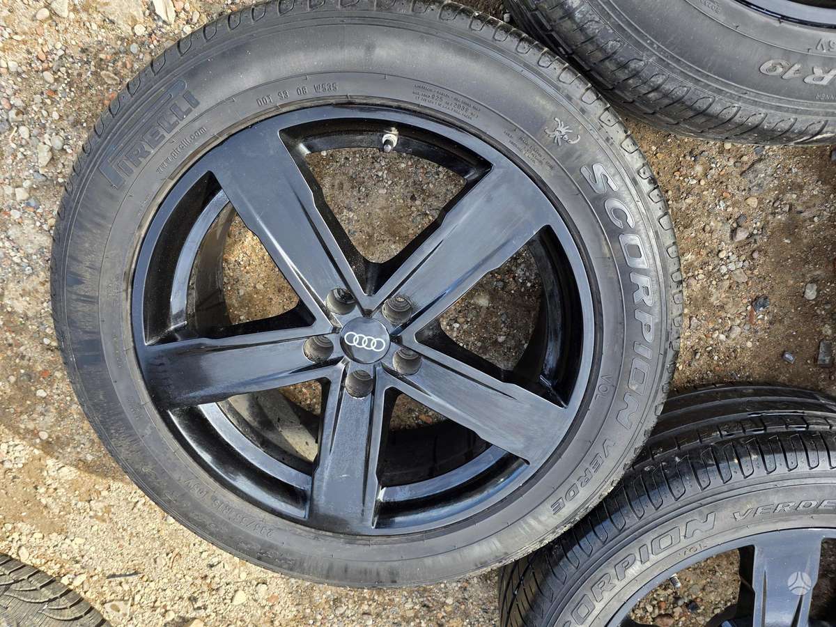 Audi Q5, light alloy, R19