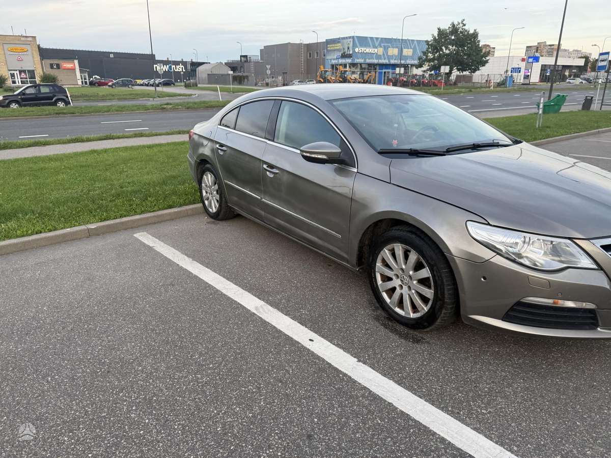 Volkswagen Passat CC - 6