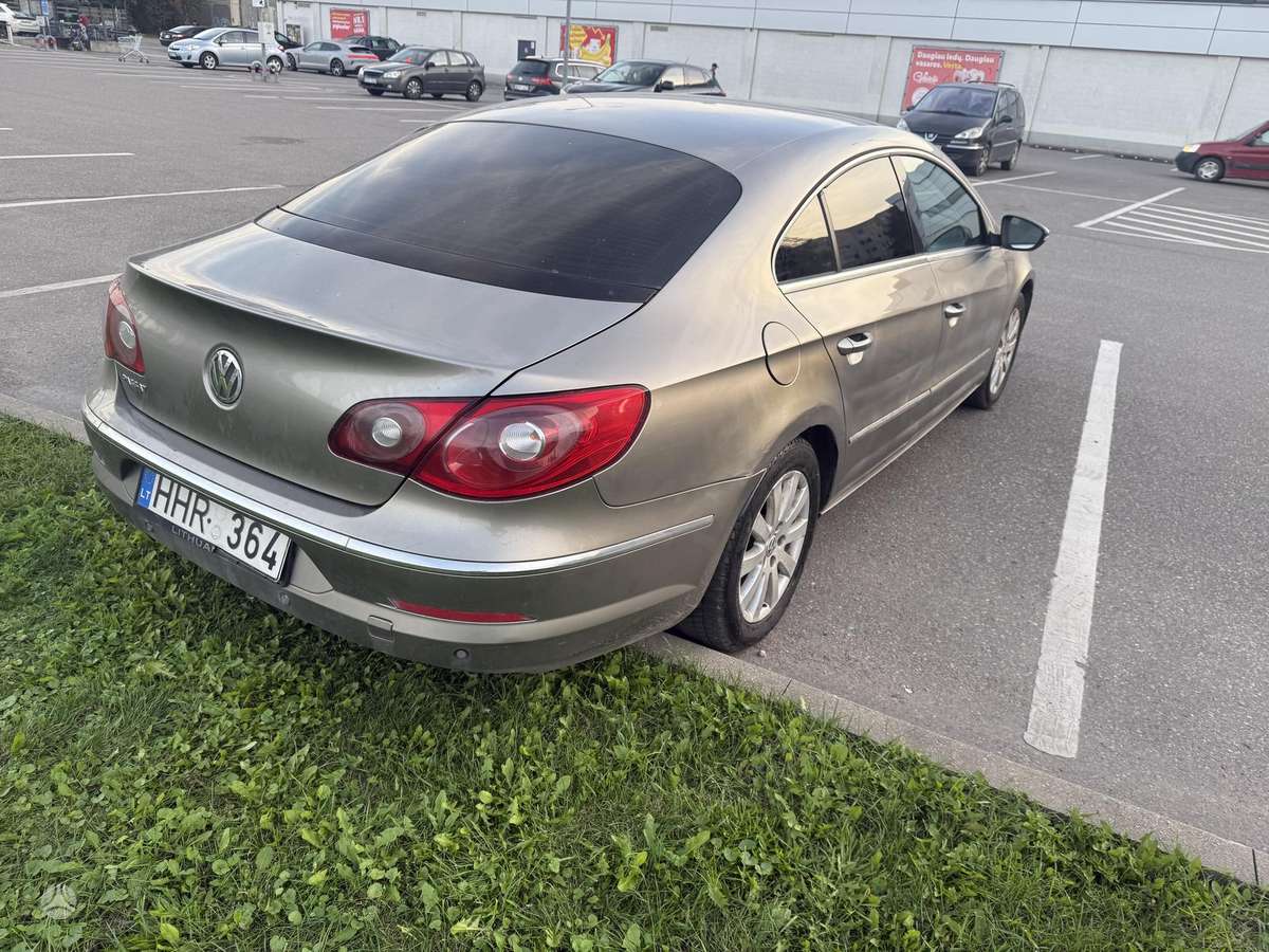 Volkswagen Passat CC - 9