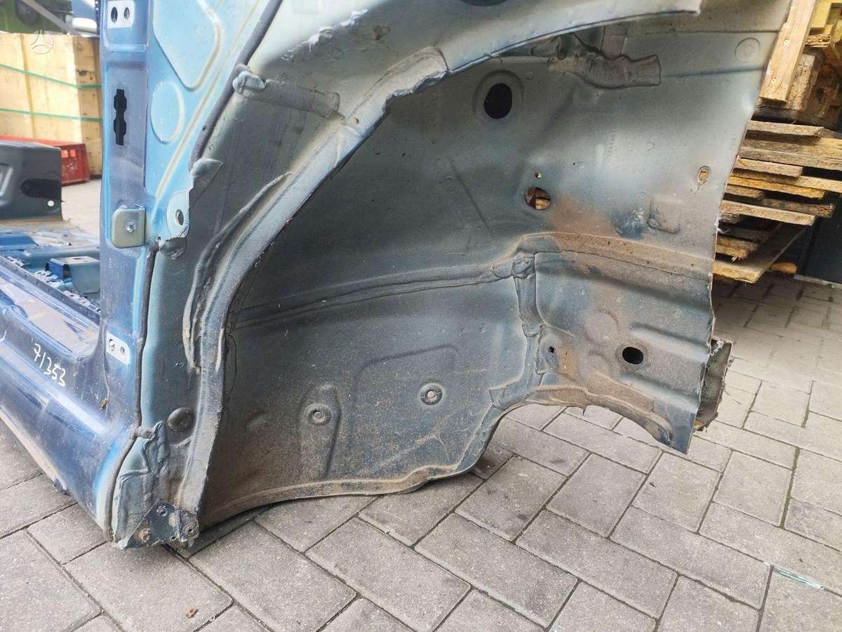 Cupra Born hood (front, rear)