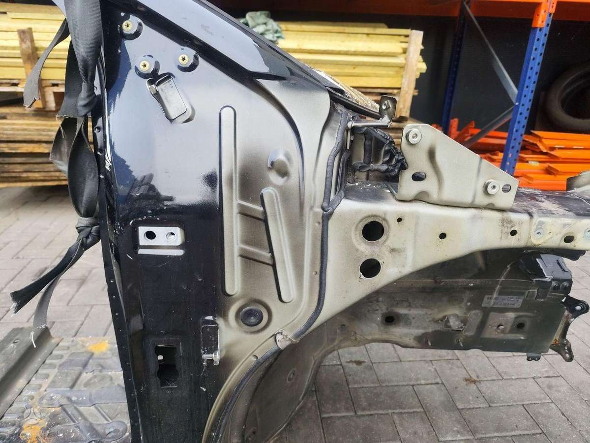 Audi Q4 e-tron dangtis (priekinis, galinis)