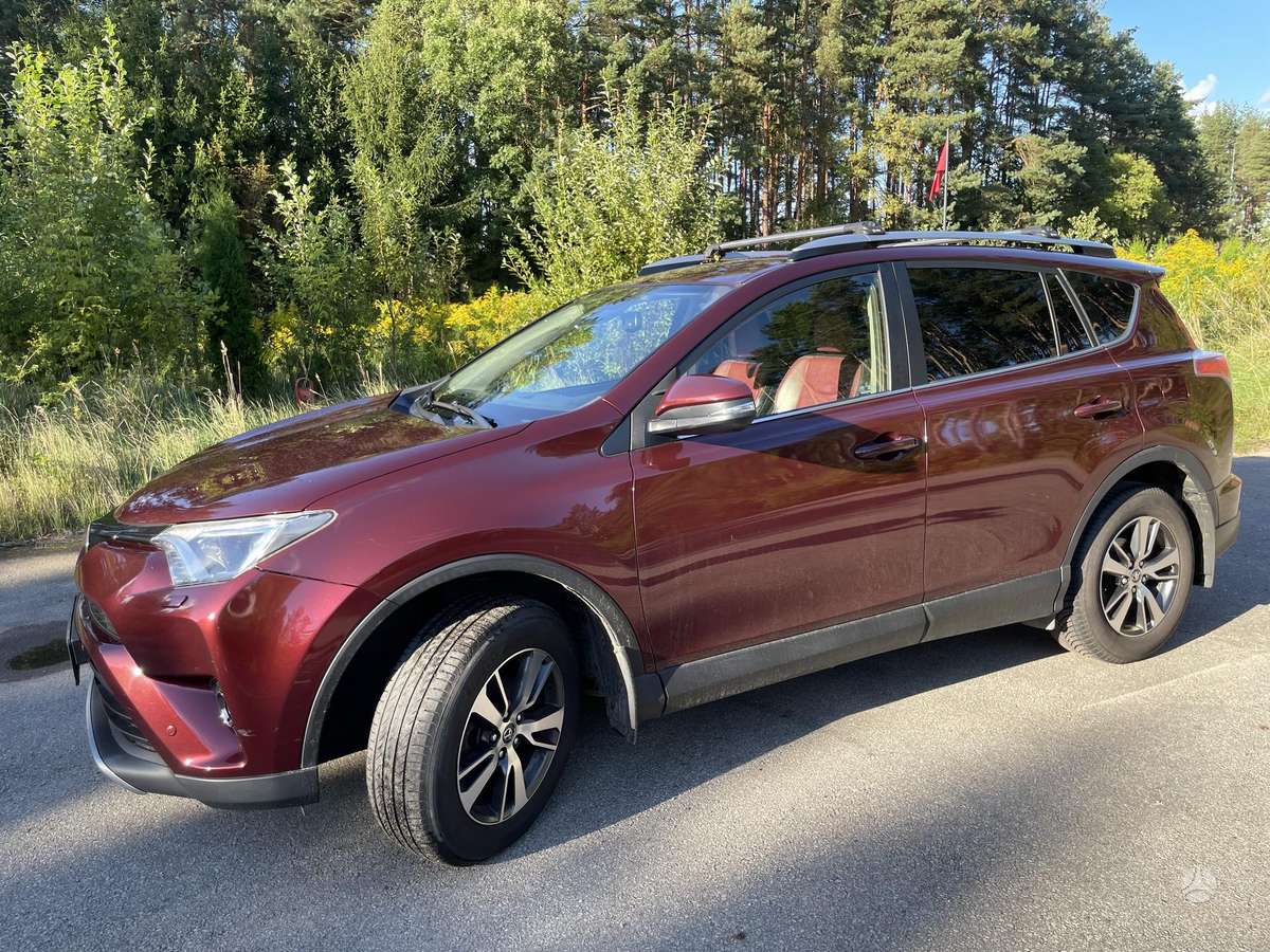 Toyota RAV4 - 1