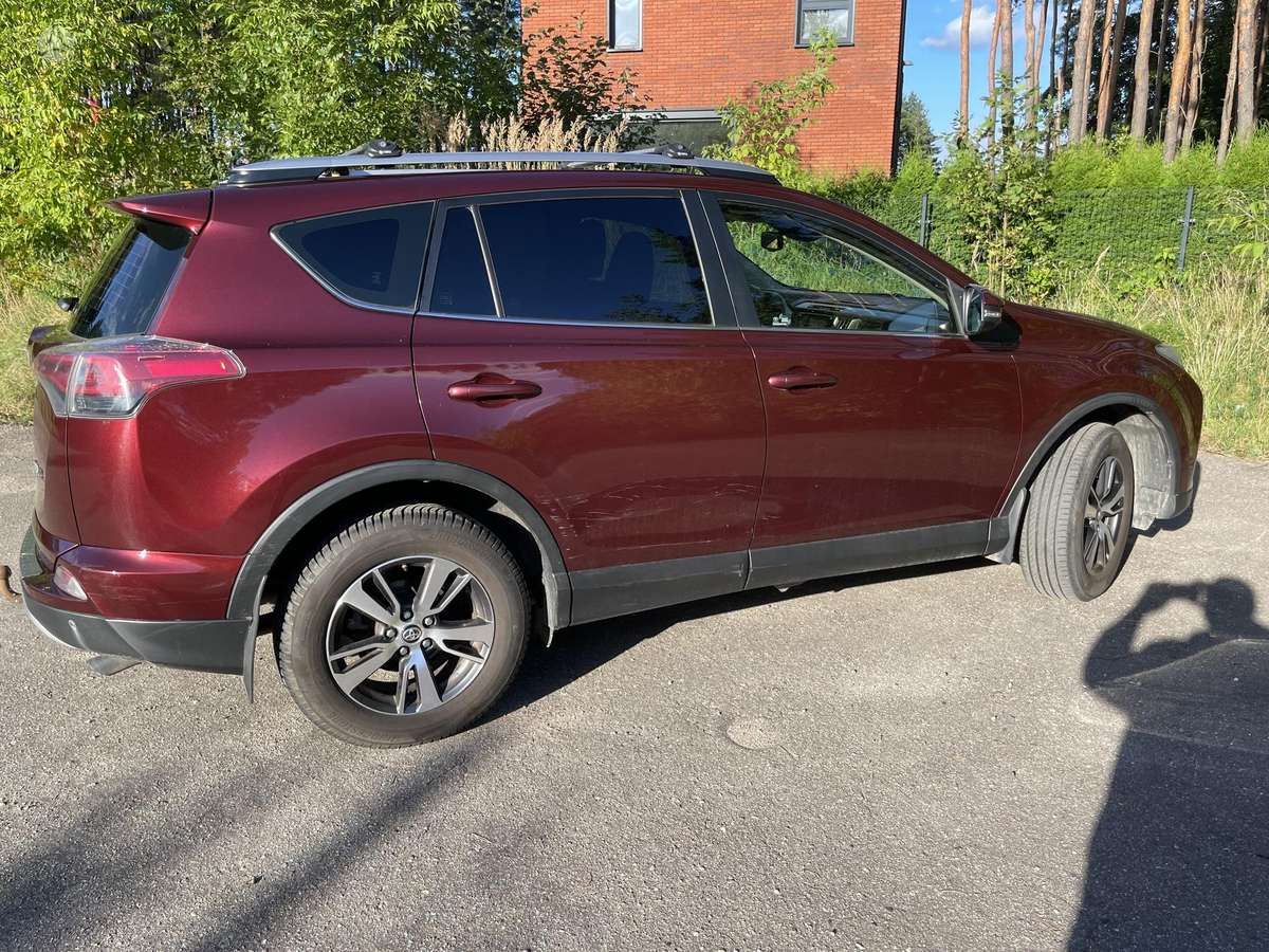 Toyota RAV4 - 5