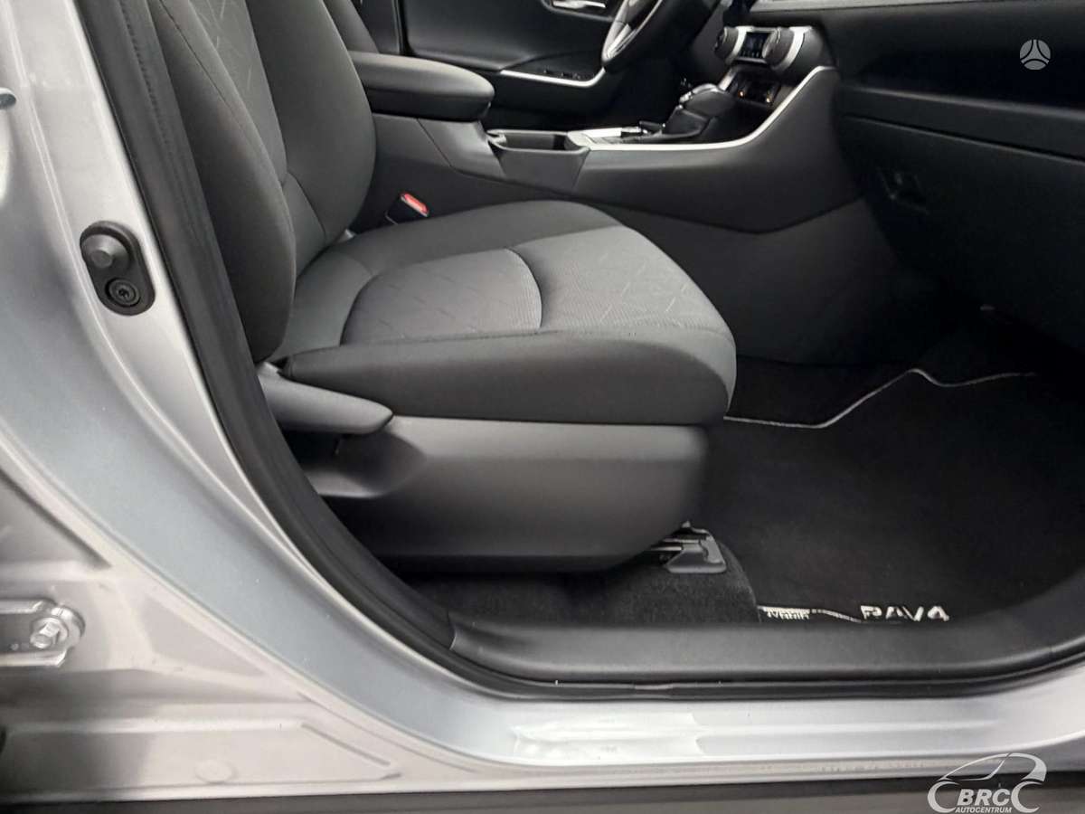 Toyota RAV4 - 7