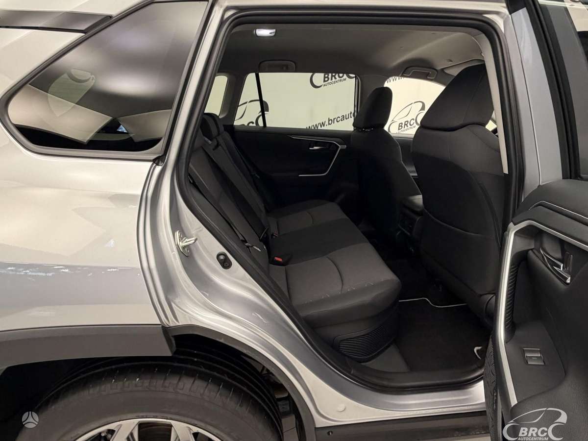 Toyota RAV4 - 11