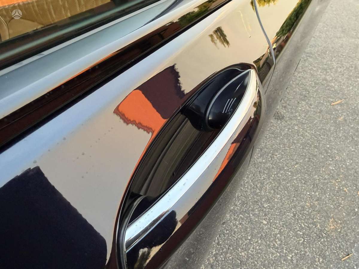 BMW 750, 4.4 l., Седан