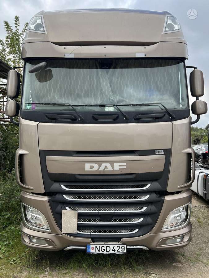 DAF 460 XF FT, 2 miegamosios vietos