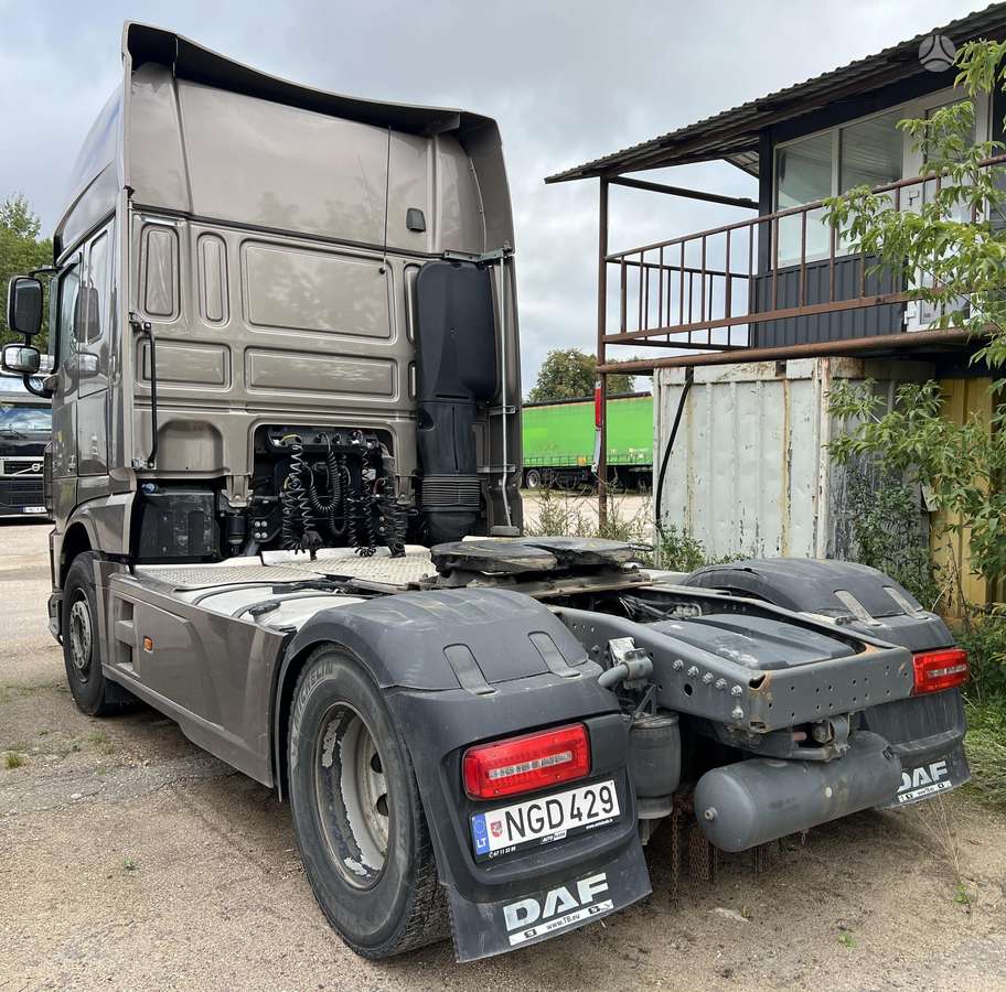 DAF 460 XF FT, 2 спальных места
