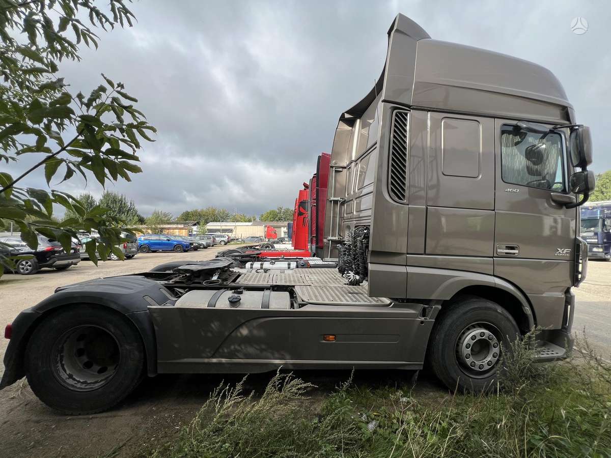 DAF 460 XF FT, 2 miegamosios vietos