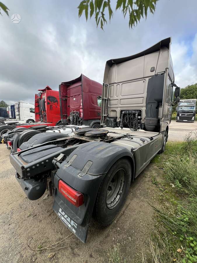 DAF 460 XF FT, 2 спальных места