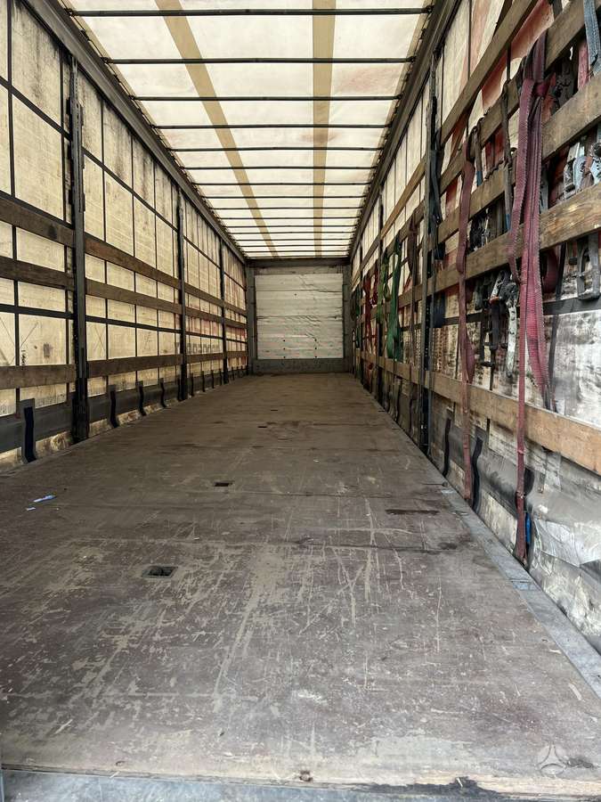 DAF 460 XF FT, 2 miegamosios vietos