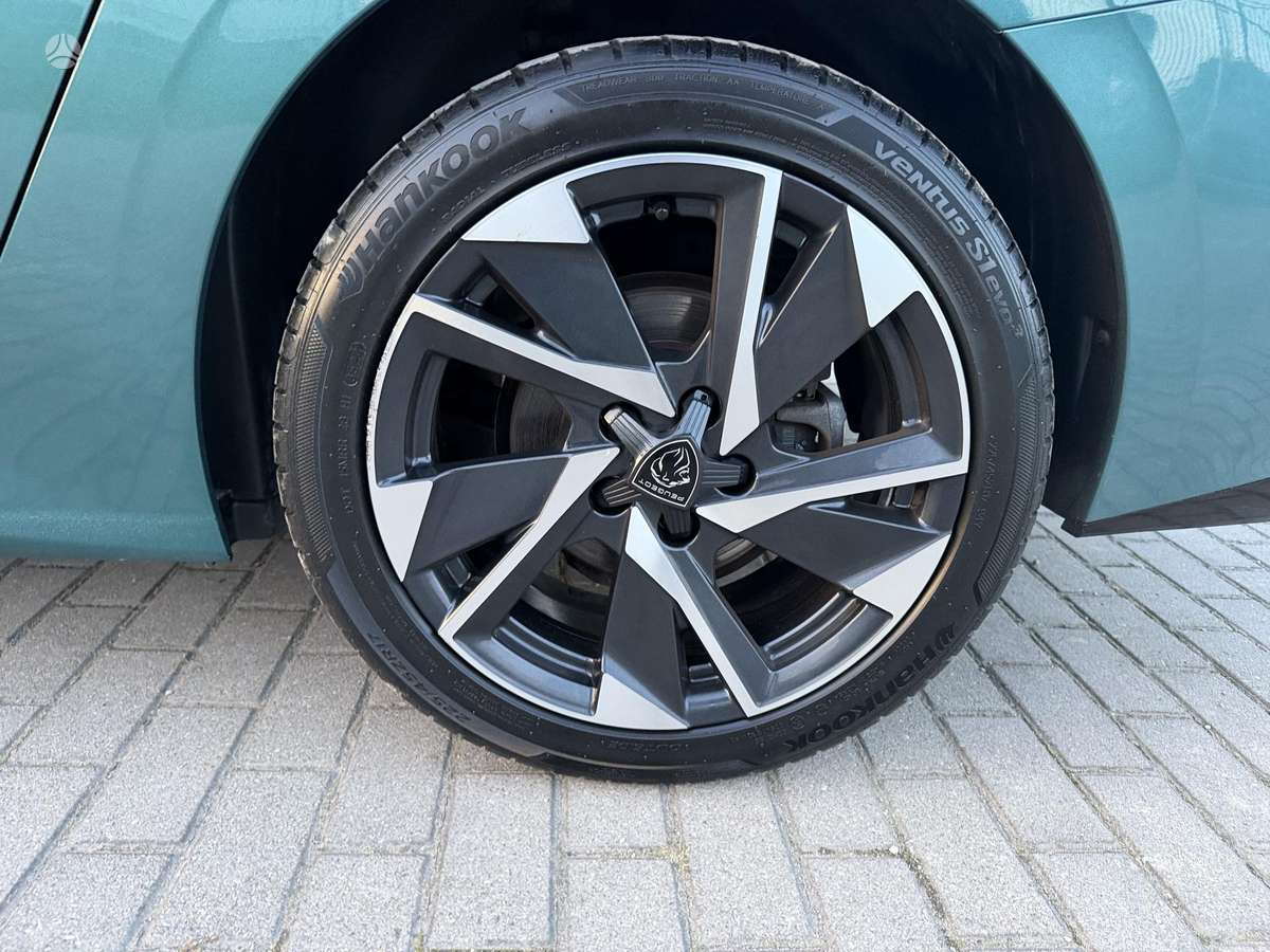 Peugeot 308, 1.2 l., Универсал