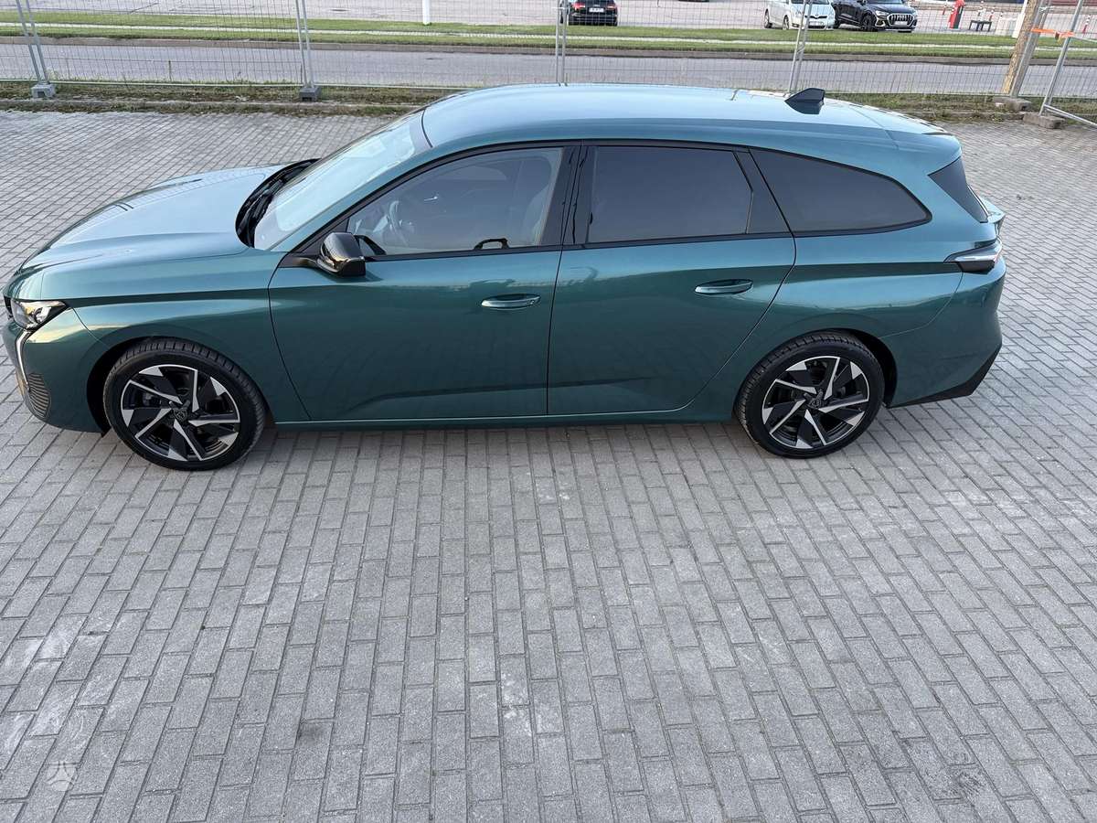 Peugeot 308, 1.2 l., Универсал