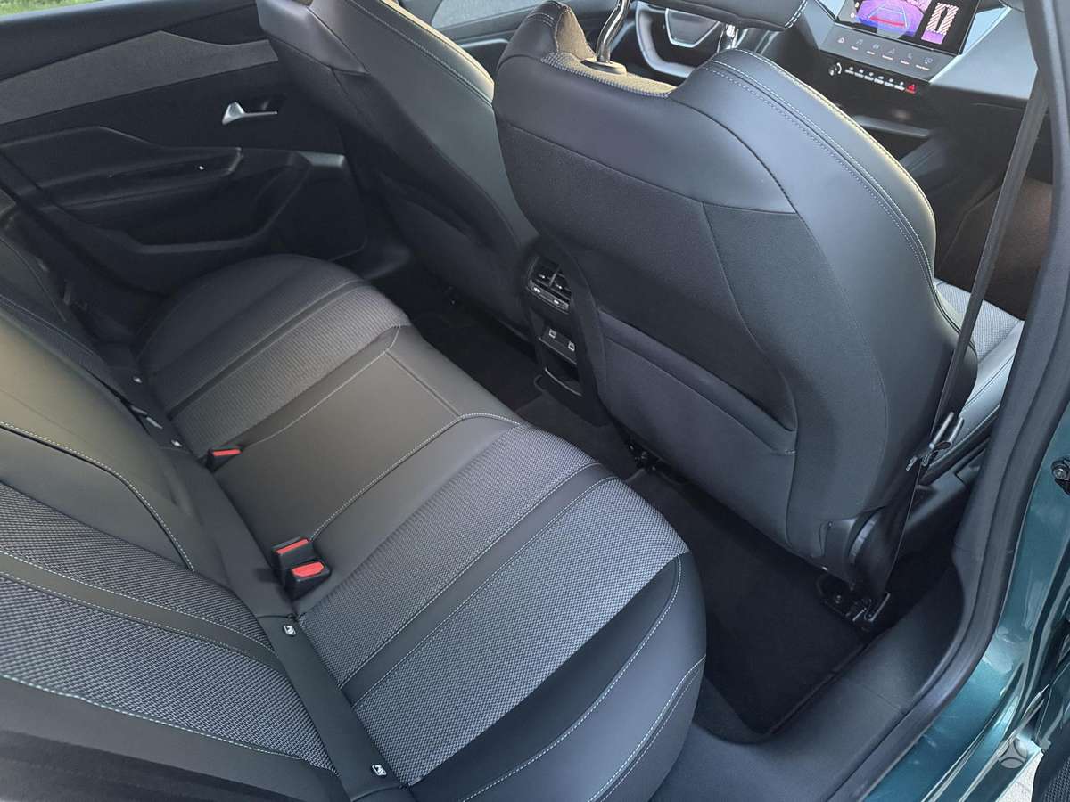 Peugeot 308, 1.2 l., Универсал