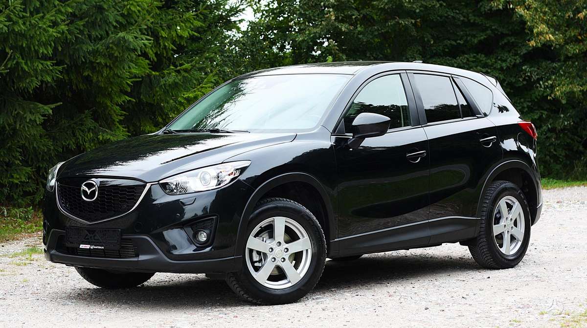 Mazda CX-5, 2.2 l., off-road / crossover