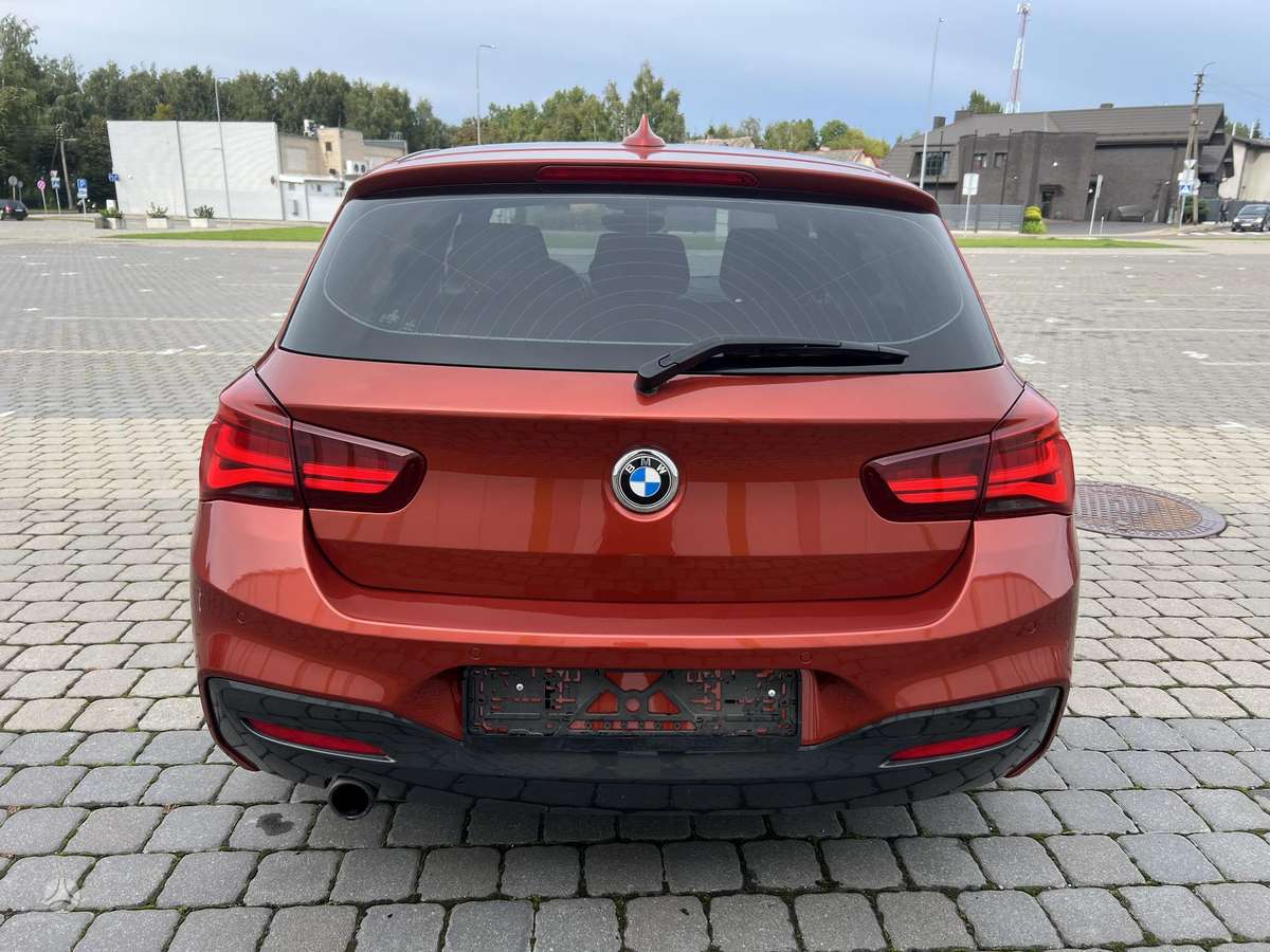 BMW 118, 1.5 l., hatchback