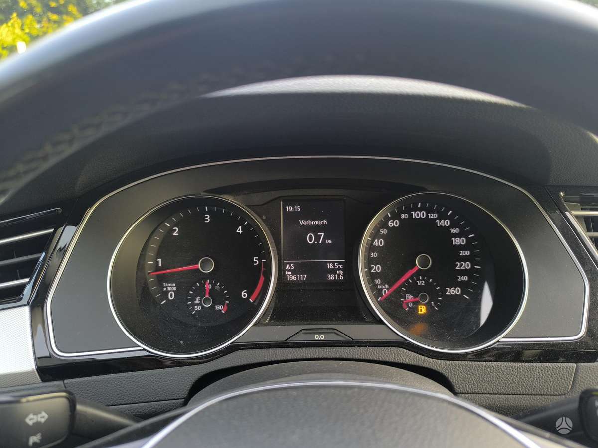 Volkswagen Passat, 2.0 l., Универсал