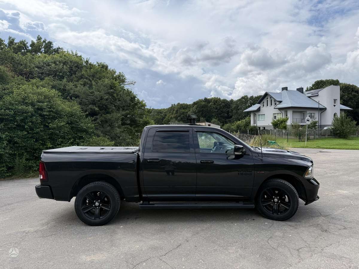RAM 1500, 5.7 l., Пикап